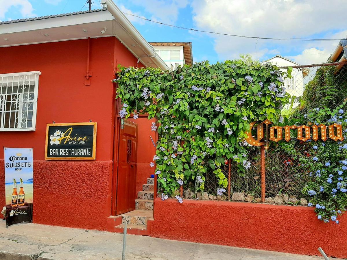 Amina Inn Flores Luaran gambar