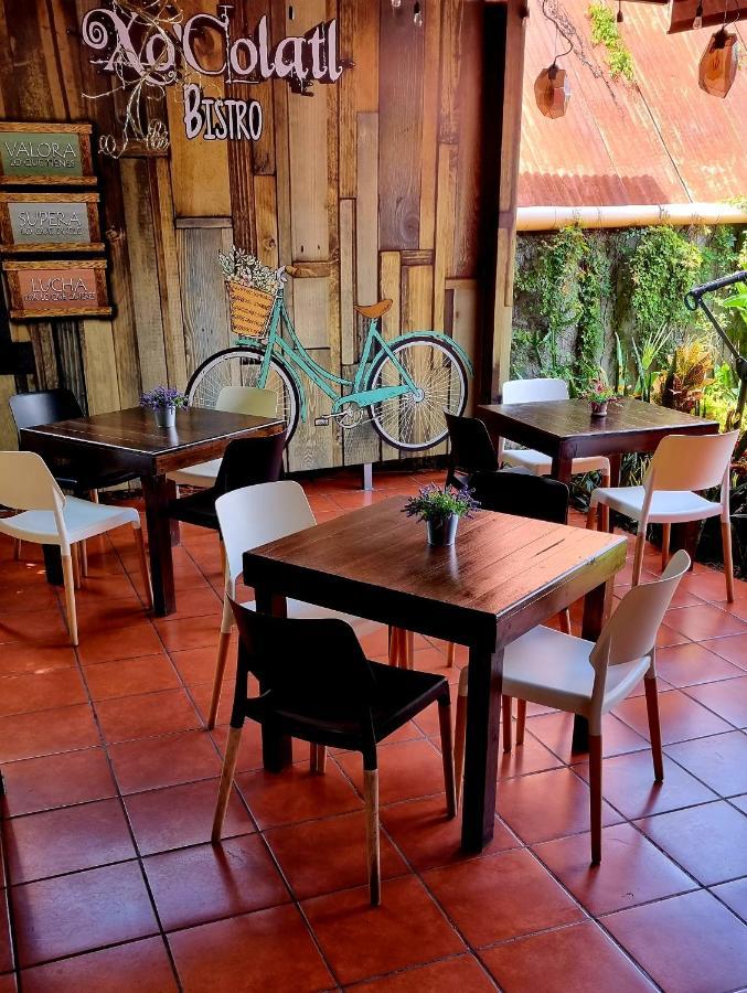 Amina Inn Flores Luaran gambar