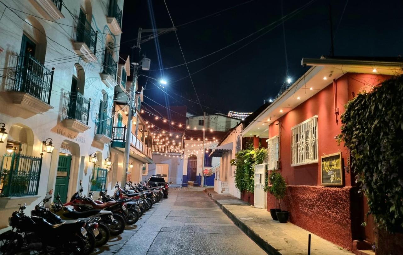 Amina Inn Flores Luaran gambar